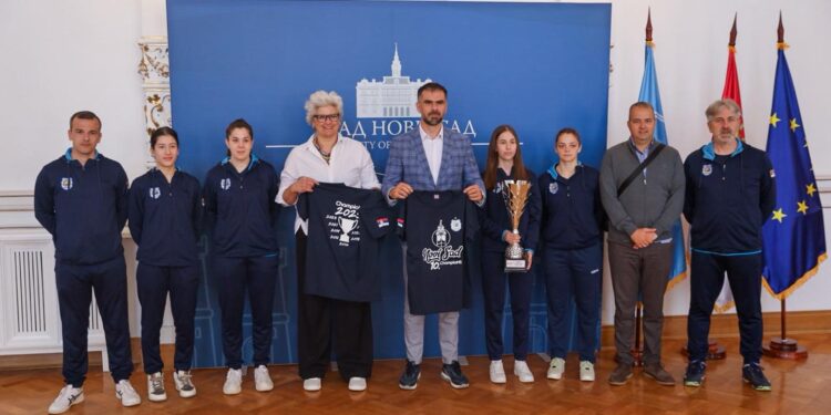 Gradonačelnik Novog Sada primio šampionke!
